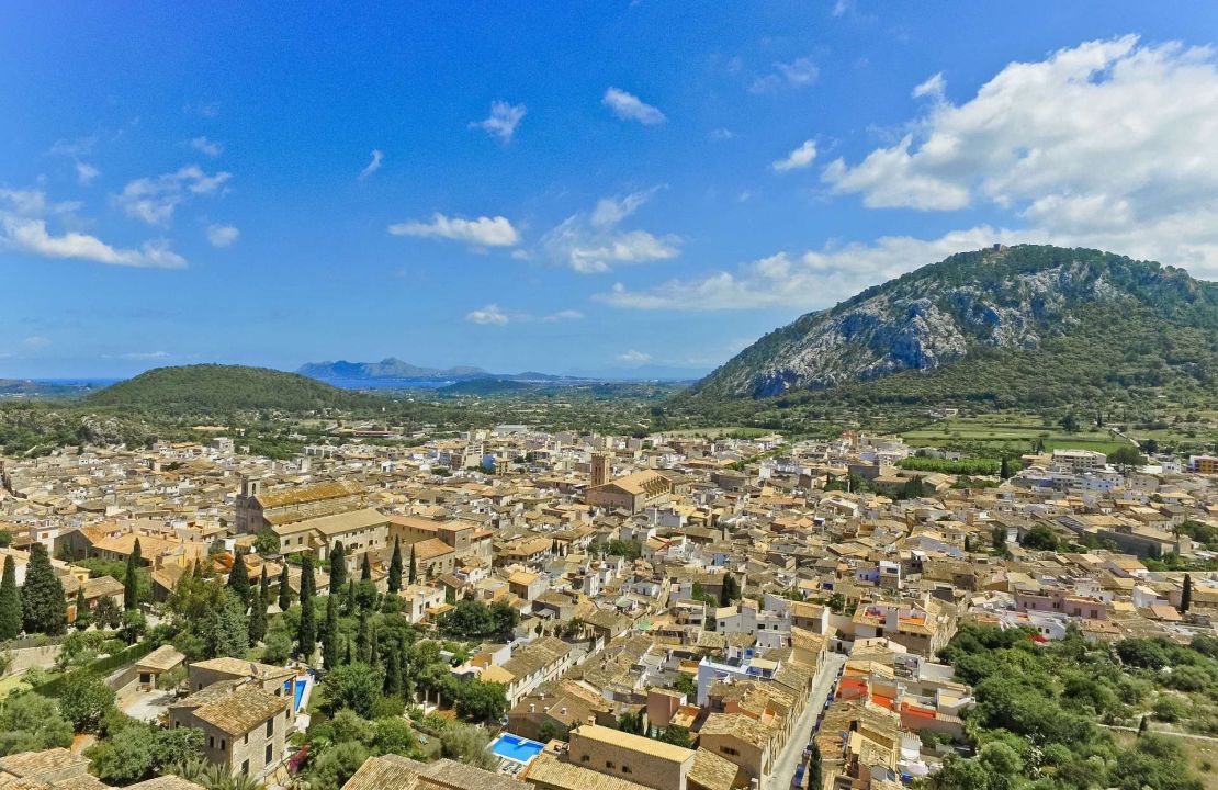 Attractive Urban Plot for Sale in Pollensa